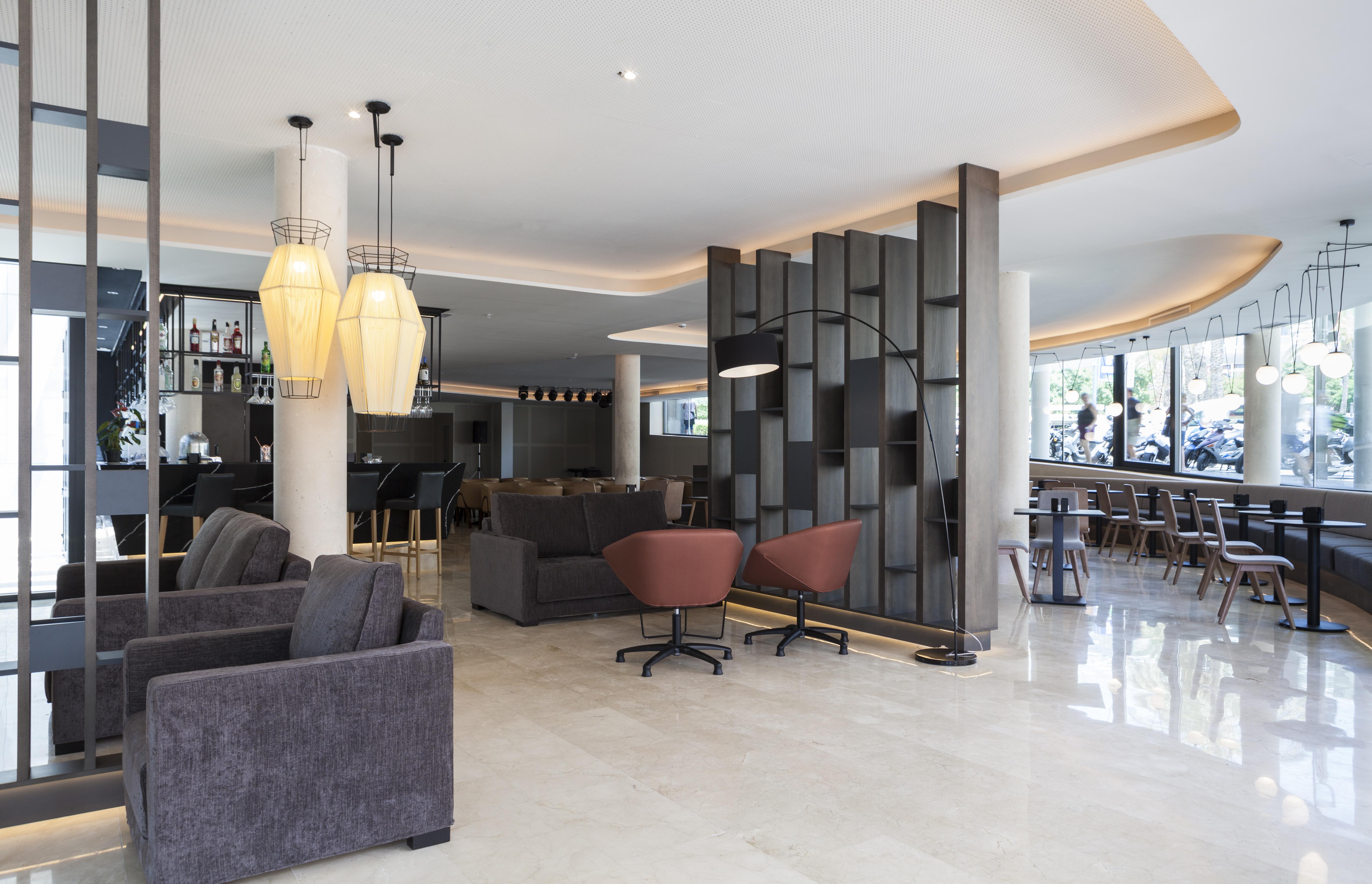 Hotel Bristol 4 Sup 貝尼多姆 外观 照片