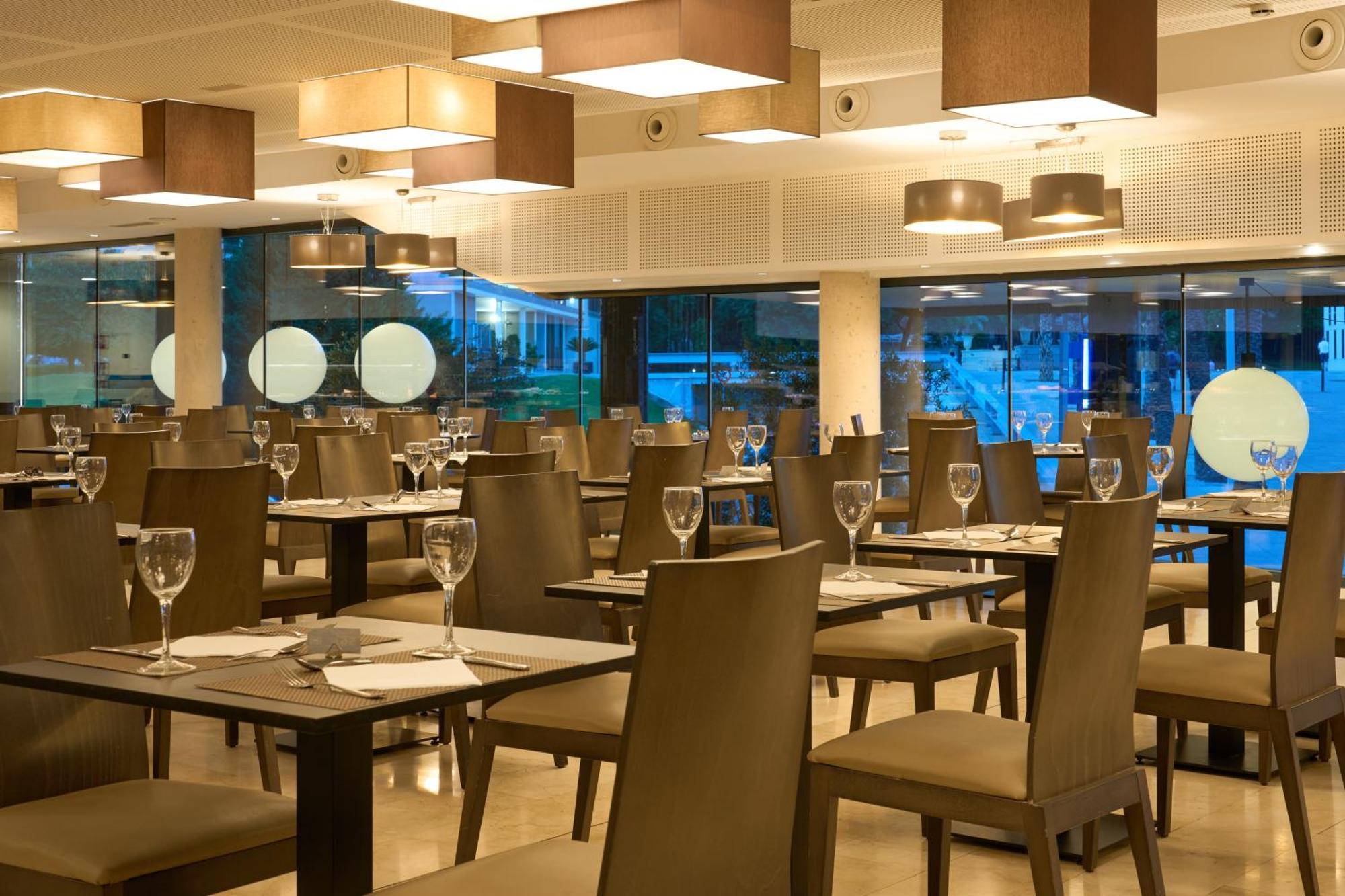 Hotel Bristol 4 Sup 貝尼多姆 外观 照片